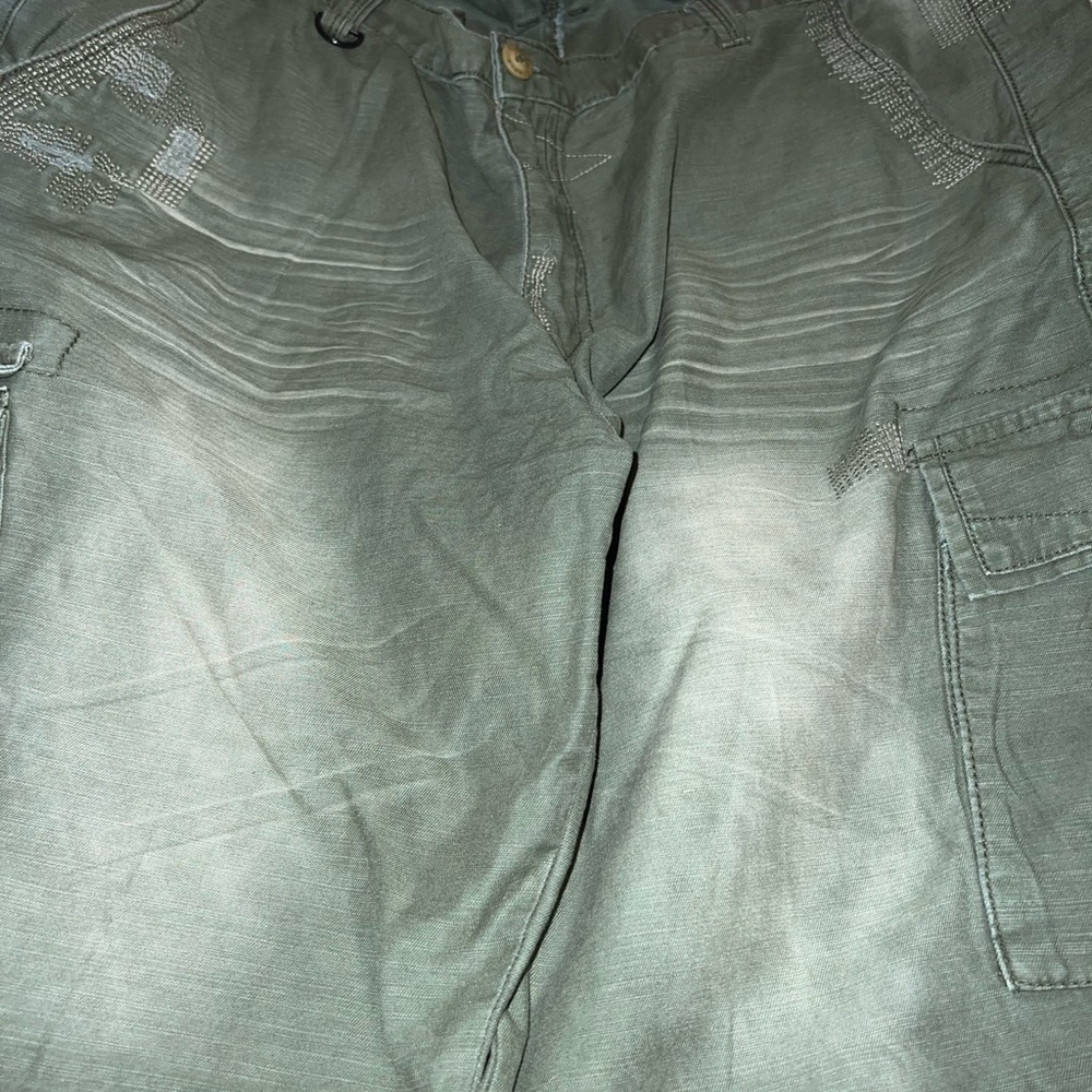 Staple shorts